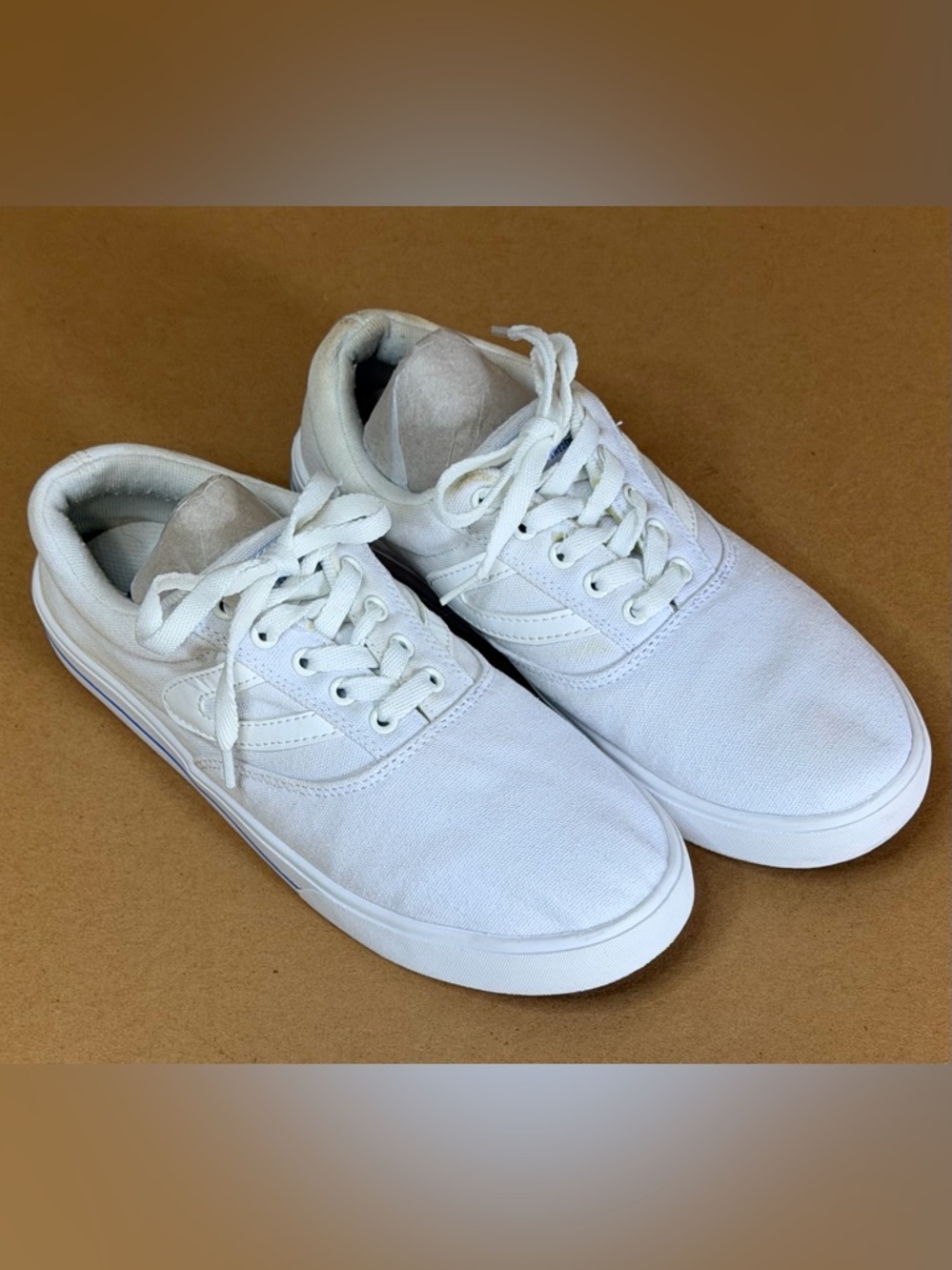 Tretorn Womens Shoes Size 8 M Chelsea White Lace-Up Casual Sneaker